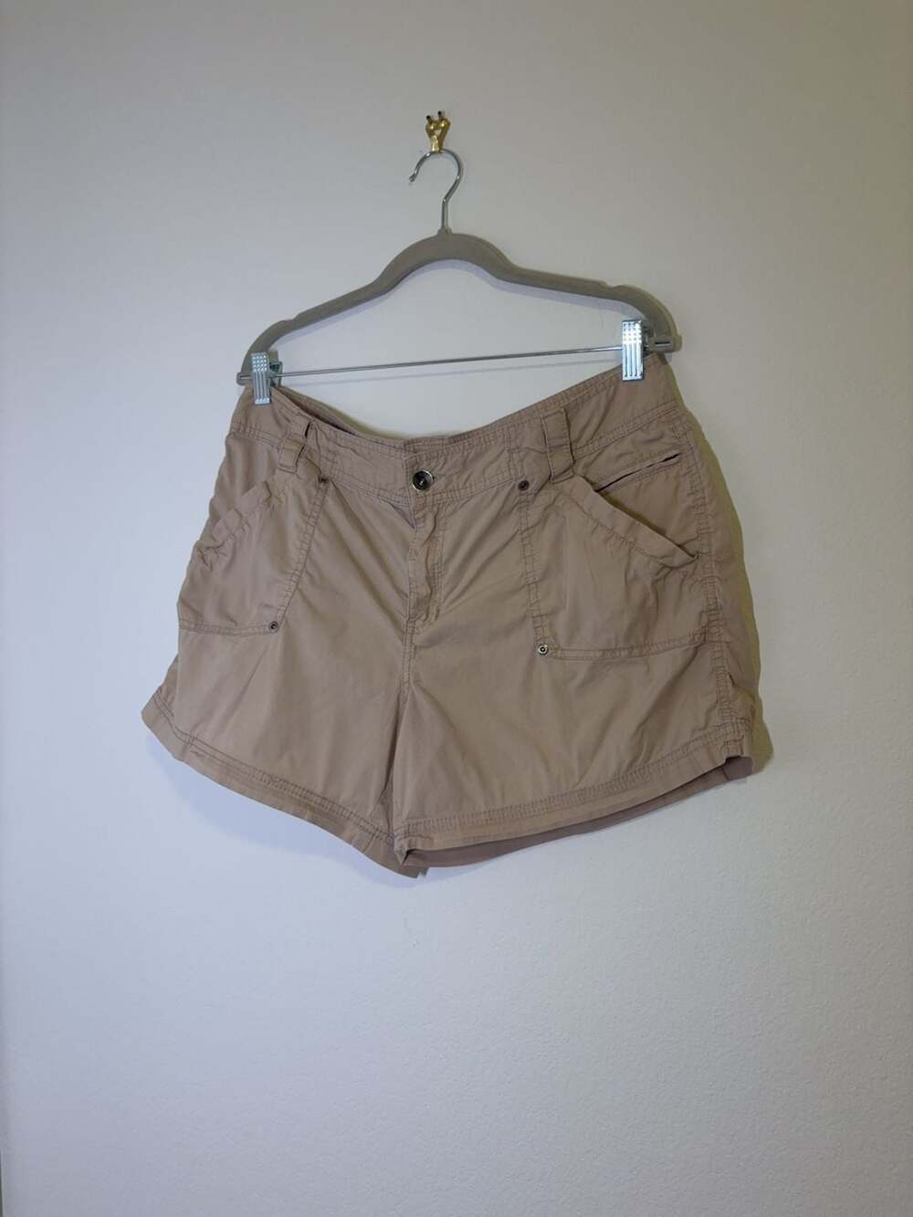 High Sierra Women's Khaki Hiking Cargo Shorts with Flower Embroidery Size 14